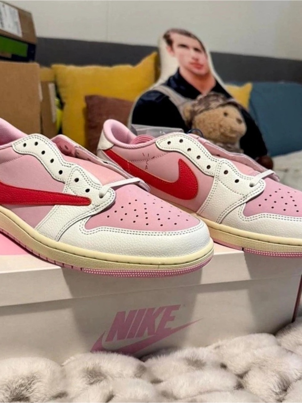 Nike Jordan low top Pink & White Sneakers NWT
